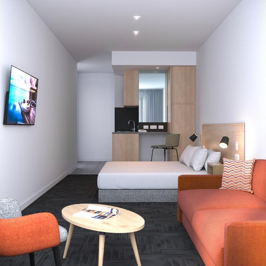 Toms Court Hotel Adelajda Zewnętrze zdjęcie