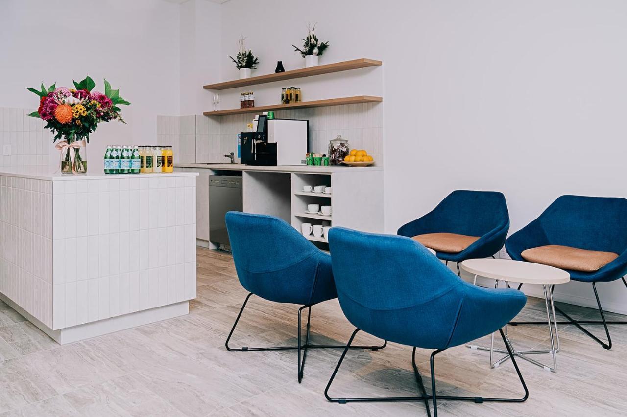 Toms Court Hotel Adelajda Zewnętrze zdjęcie