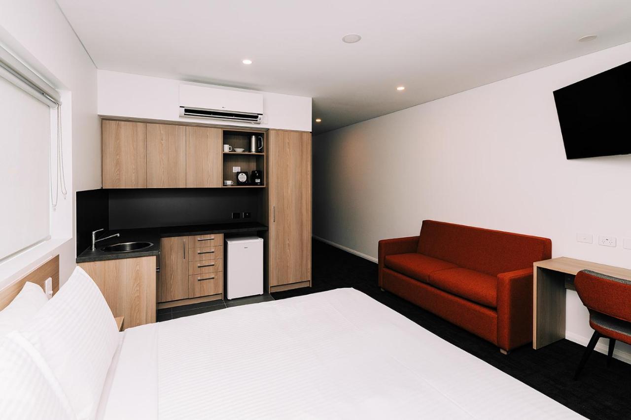 Toms Court Hotel Adelajda Zewnętrze zdjęcie